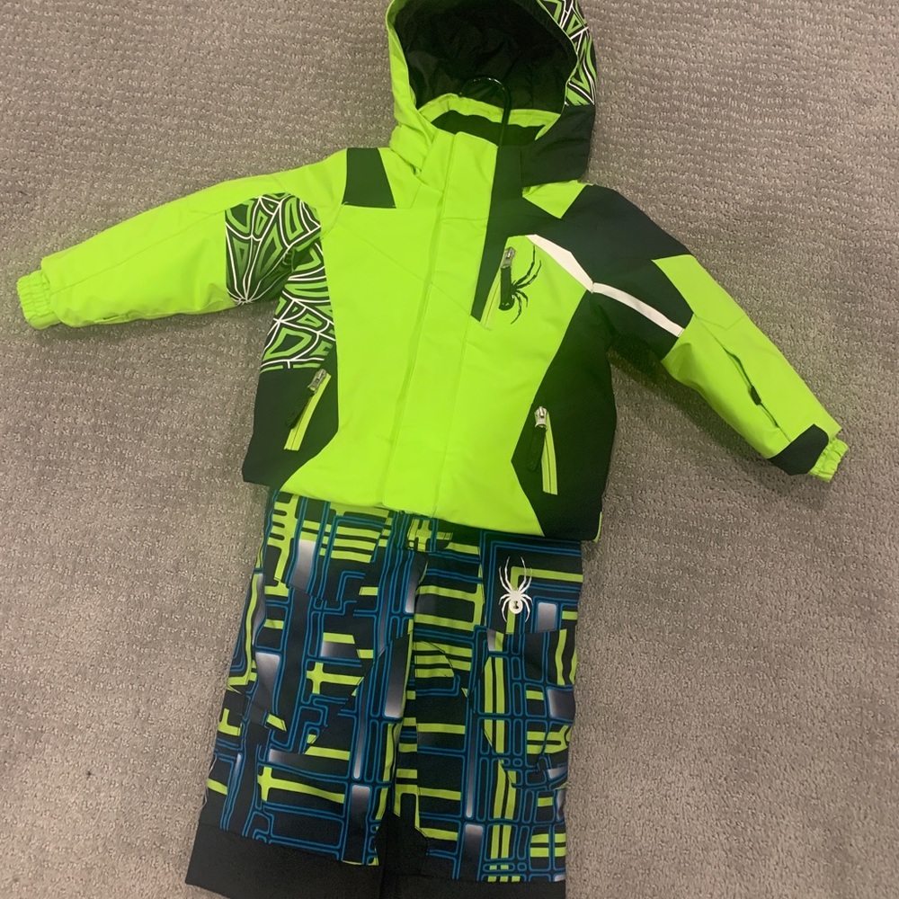Spyder size 2 Boys Winter coat and snow pants